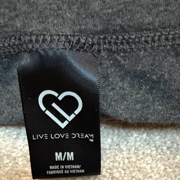 NEW YEAR, NEW YOU! Aeropostale Charcoal Pineapple Leggings - Picture 2 of 4